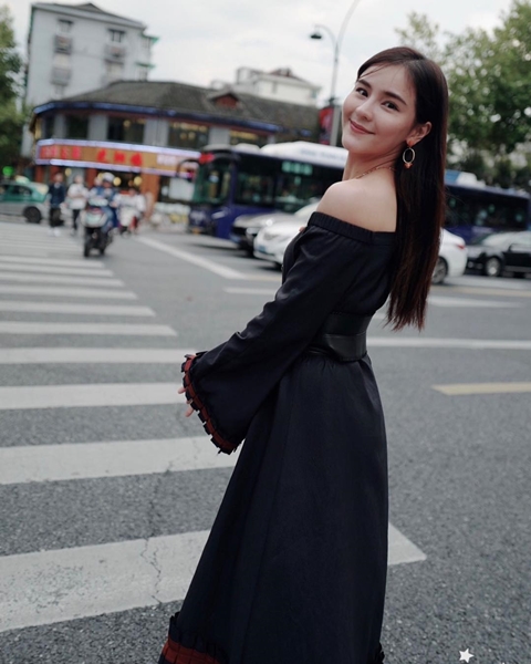 ออม สุชาร์