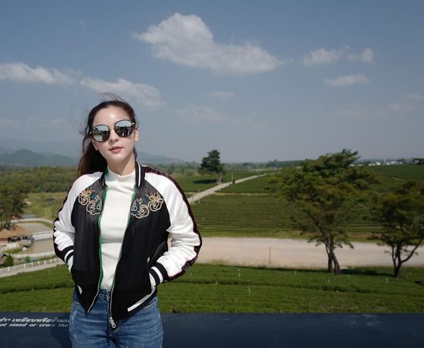 ออม สุชาร์