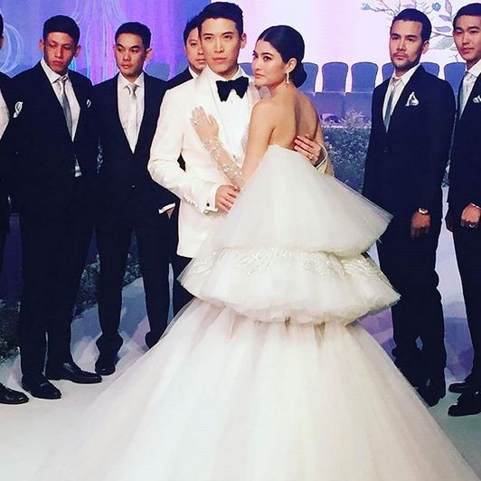 ชุดแต่งงาน มาร์กี้