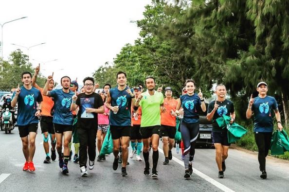 คู่รักนักวิ่ง