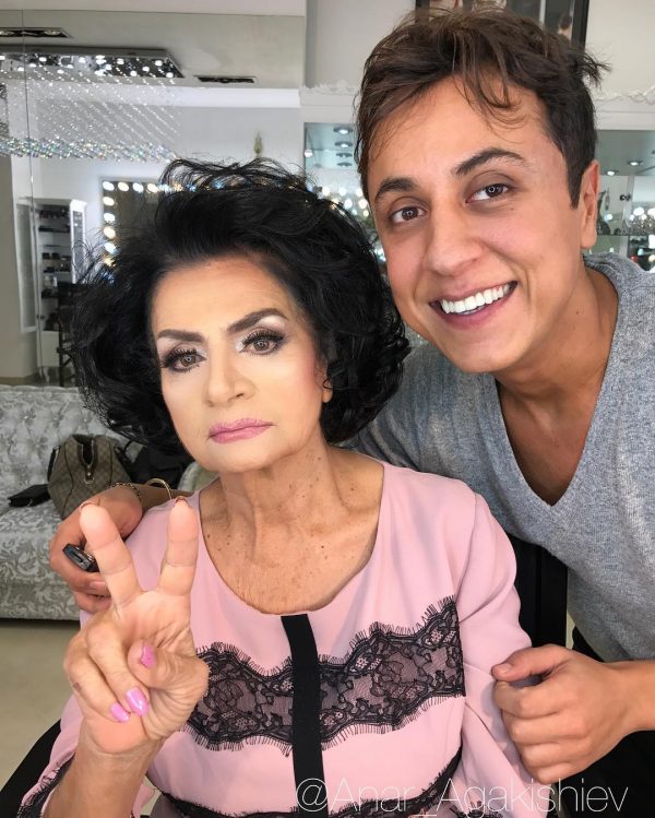 แต่งหน้าเปลี่ยนลุค