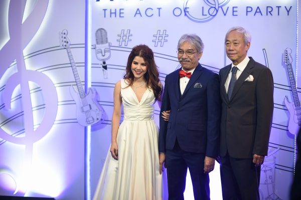 กริช ทอมมัส