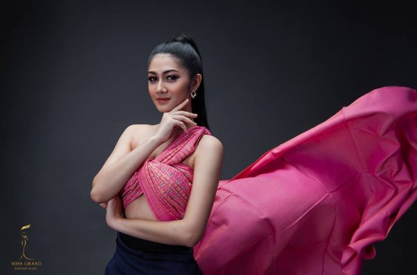 น.ส.พรรณปพร สุขดี