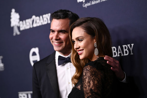 คู่รักคนดัง