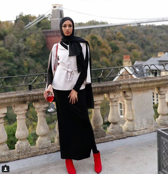 นางแบบแปลก