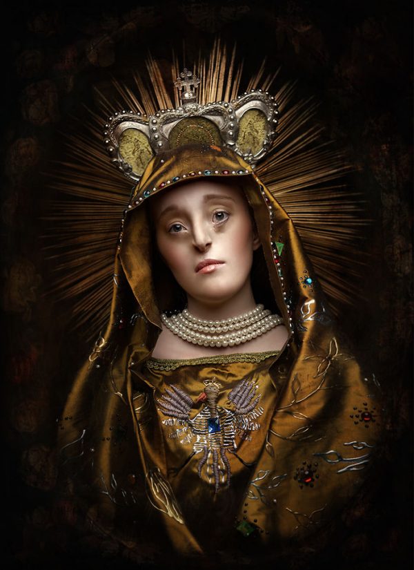 นางแบบหน้าแปลก