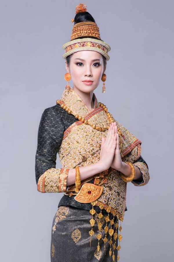 ชุดประจำชาติลาว