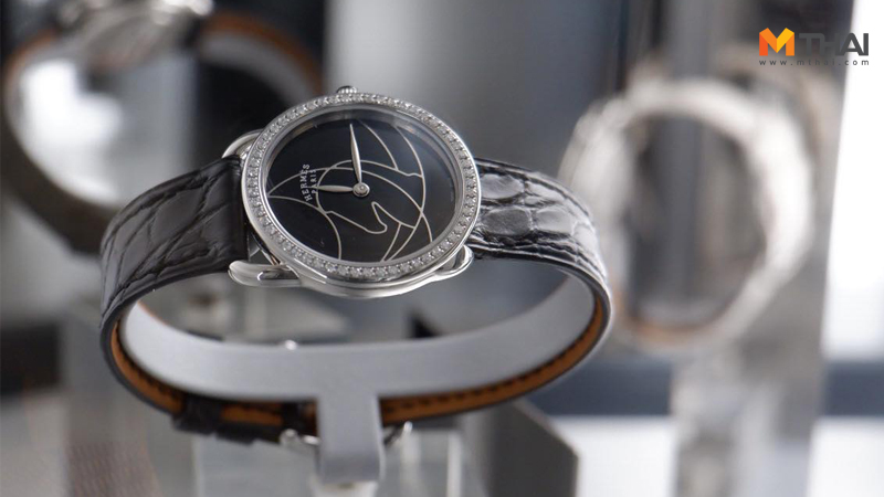 a object Hermès time ของแบรนด์ นาฬิกา เครื่องประดับ แบรนด์เนม