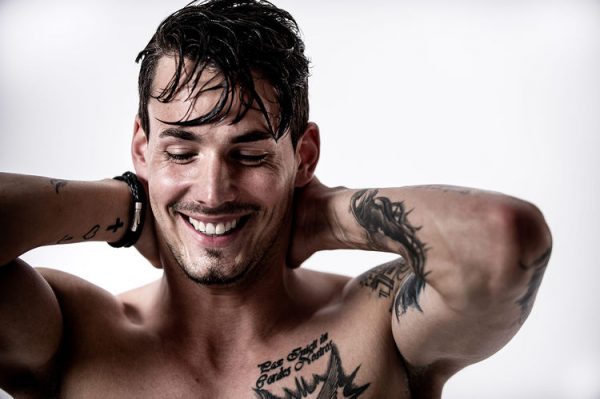 นักบอลหล่อ