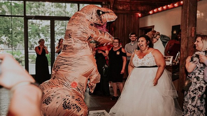 งานแต่ง งานแต่งงานธีมจูลาสสิค พาร์ค งานแต่งแฟนซี จัดงานแต่งงาน จัดงานแต่งงานในสวน จูราสสิค พาร์ค