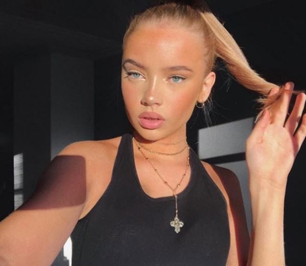 นางแบบข้ามเพศ