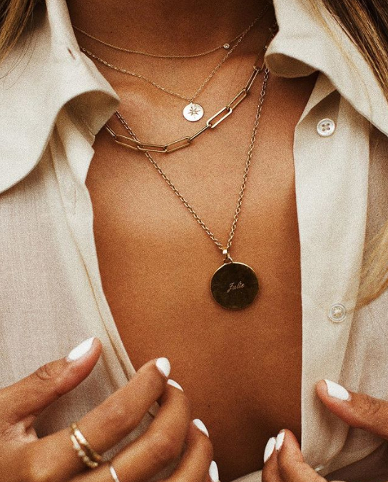 สร้ยอคอหลายชั้น