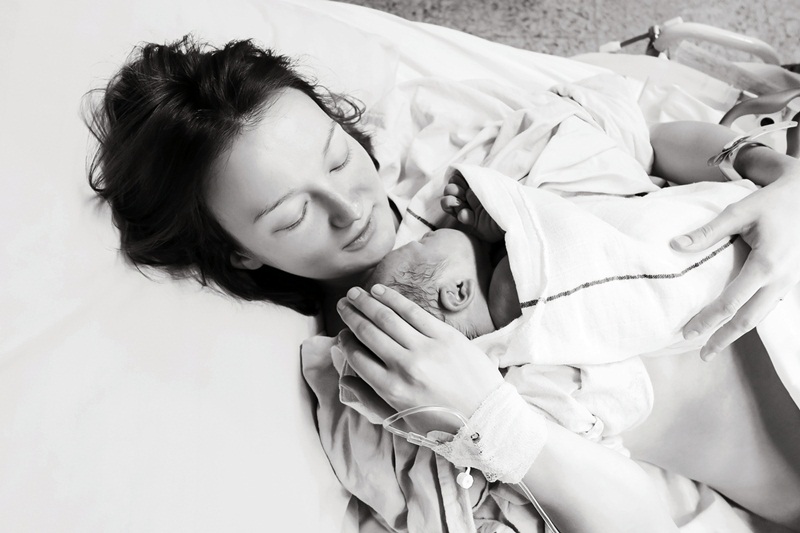 คลอดลูก แต่งหน้าคลอดลูก แต่งหน้าเข้าห้องคลอด