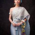 เต้ย จรินทร์พร ใส่ชุดไทย