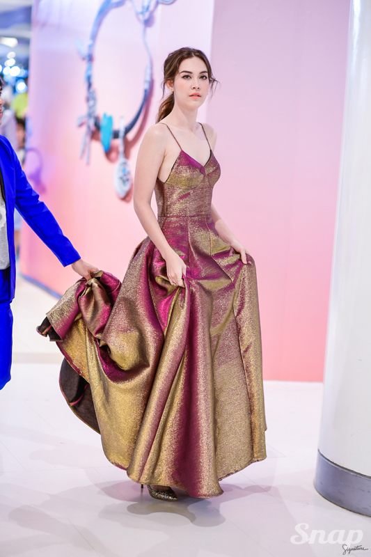 แมท ภีรนีย์