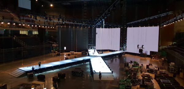 เวทีมิสยูนิเวิร์ส 2018