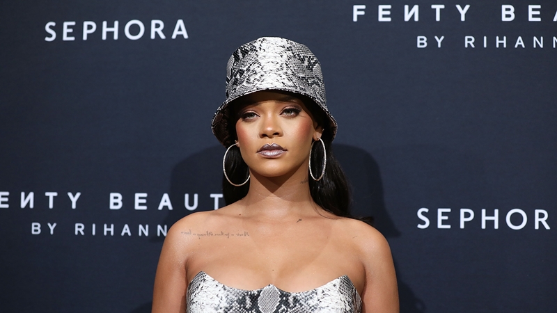 Louis Vuitton metgala รีฮานน่า