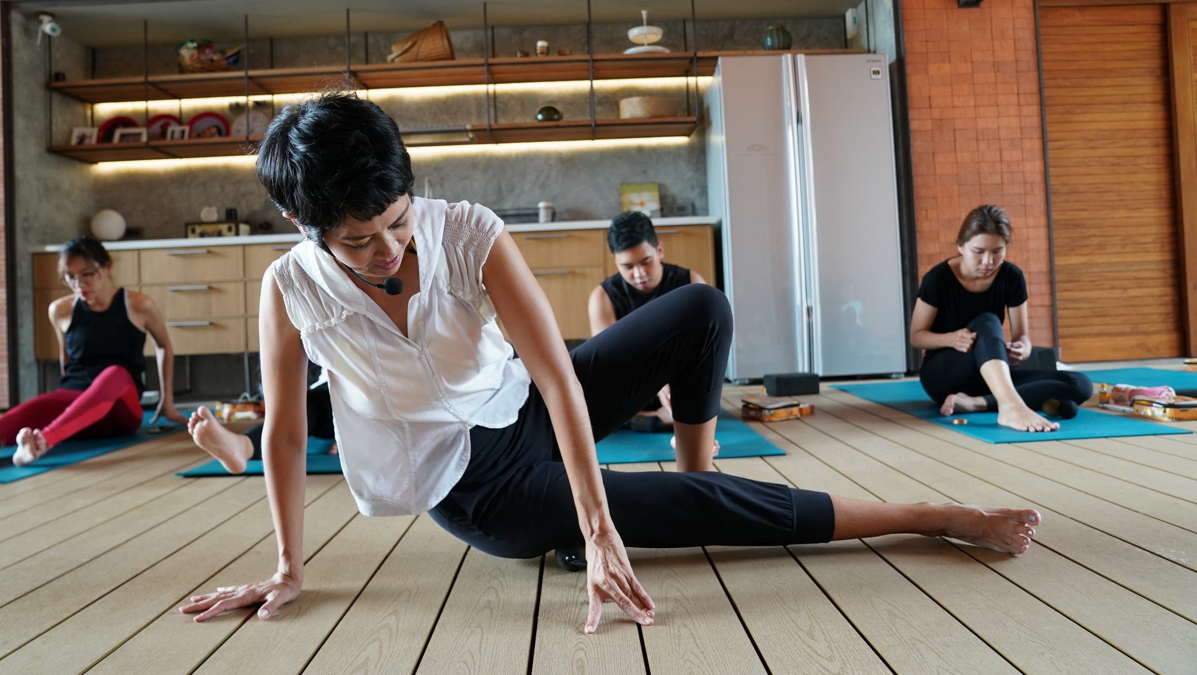 ต่อสู้กับโรค ป๊อบ อารียา ผู้หญิงเก่ง ออกกำลังกาย เทรนด์ออกกำลังกาย เล่นโยคะ โยคะ